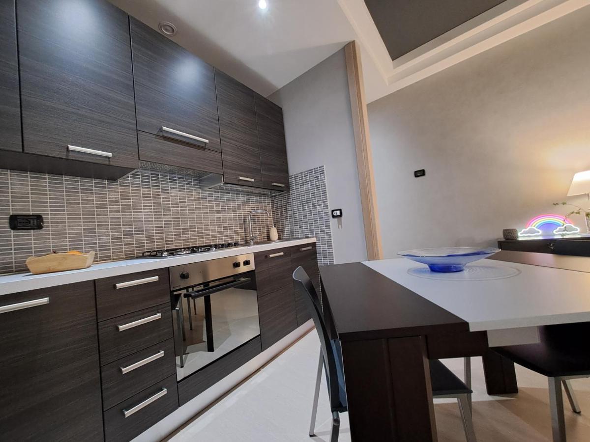 Appartamento Nel Cuore Di Parma - Laterale Via Farini Exteriör bild