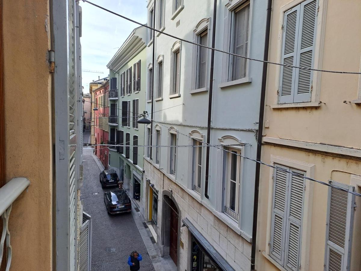 Appartamento Nel Cuore Di Parma - Laterale Via Farini Exteriör bild
